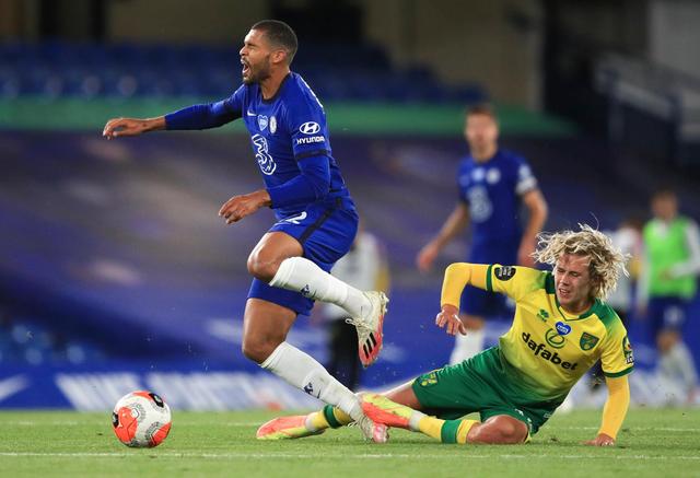 球迷们更加 球迷们更加